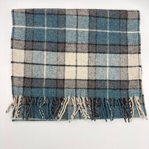 Foxford Ireland 100% Lambswool Plaid Scarf Blue Gray Cream Black Fringe